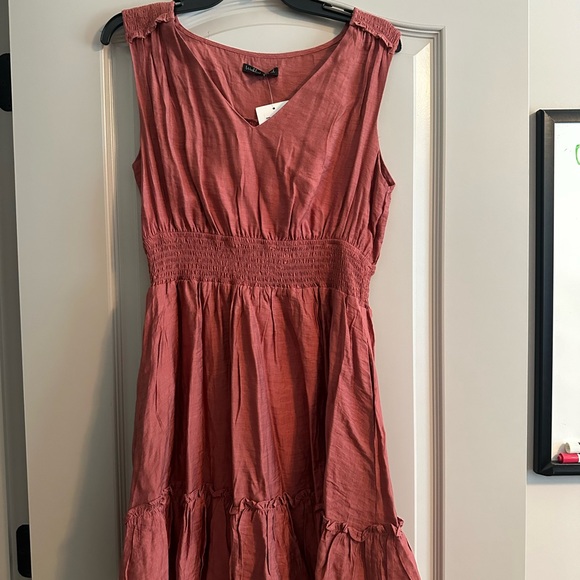 NWT Wishlist Apparel Salem Mini Dress Rust Color Size Large - Picture 2 of 7